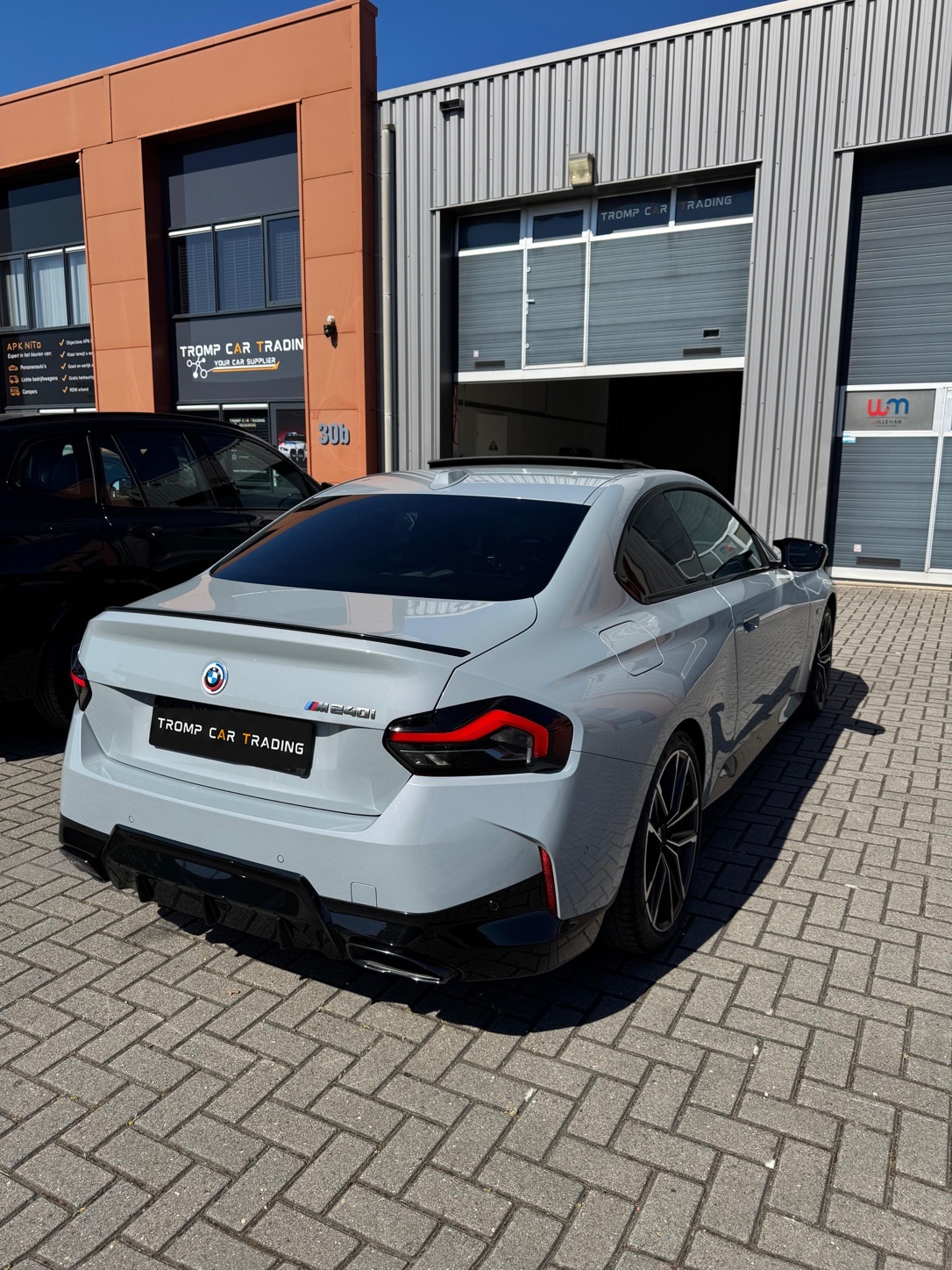 BMW M240i bij Tromp Car Trading in Oud-Gastel