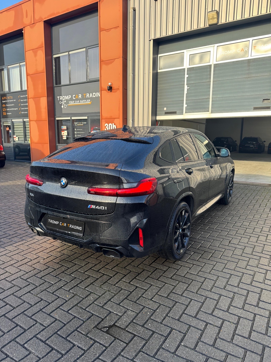 BMW X4 M40i bij Tromp Car Trading in Oud-Gastel